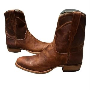 Tecovas Original Zip Boot
The Dean